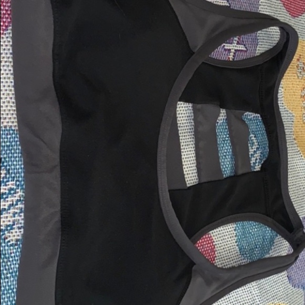 🍭Black and gray sports bra, avia brand, sz XL